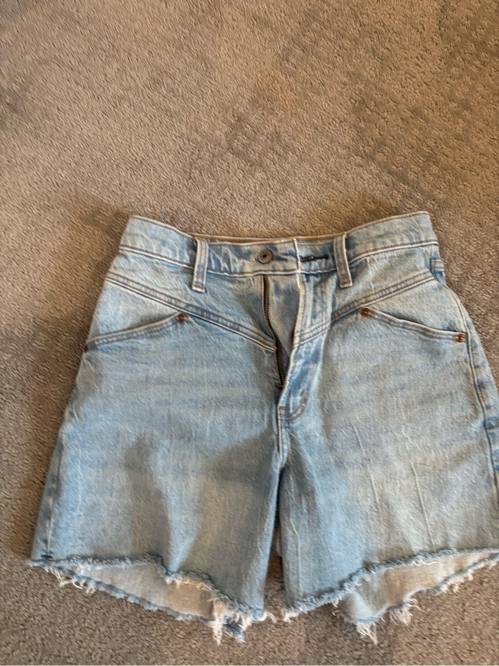 Abercrombie & Fitch Light Blue High-Rise dad short Denim Shorts